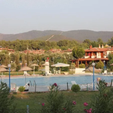 Family House - Pool And Beach *