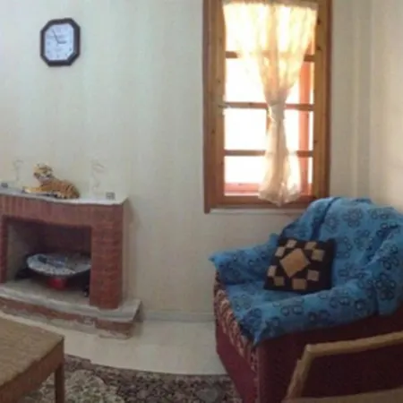 Family House - Pool And Beach Holiday home *