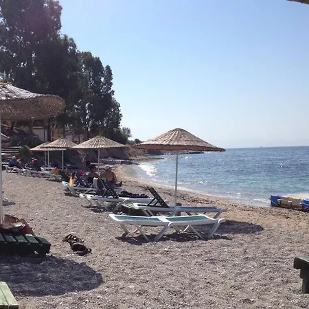 Family House - Pool And Beach Holiday home Kaziklibucak
